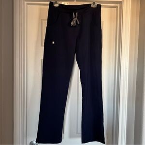 Women’s Figs Kade Cargo Scrub Pants